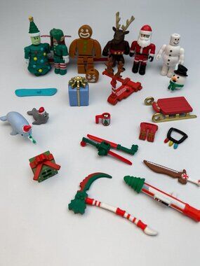 Roblox Advent lot Christmas Toy Bundle With Figures Accessories & Weapons - Rare